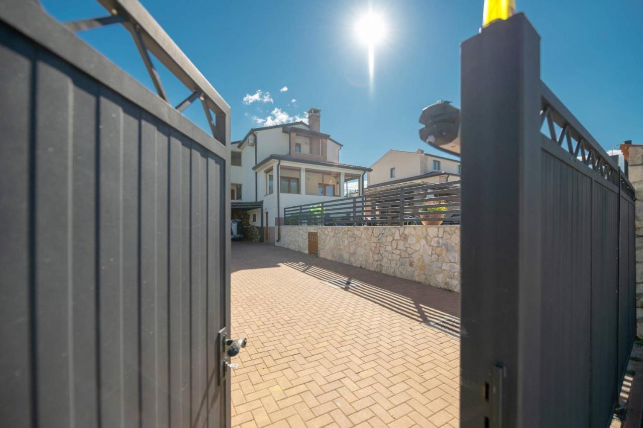 Apartmani Jana Poreč Eksteriør bilde