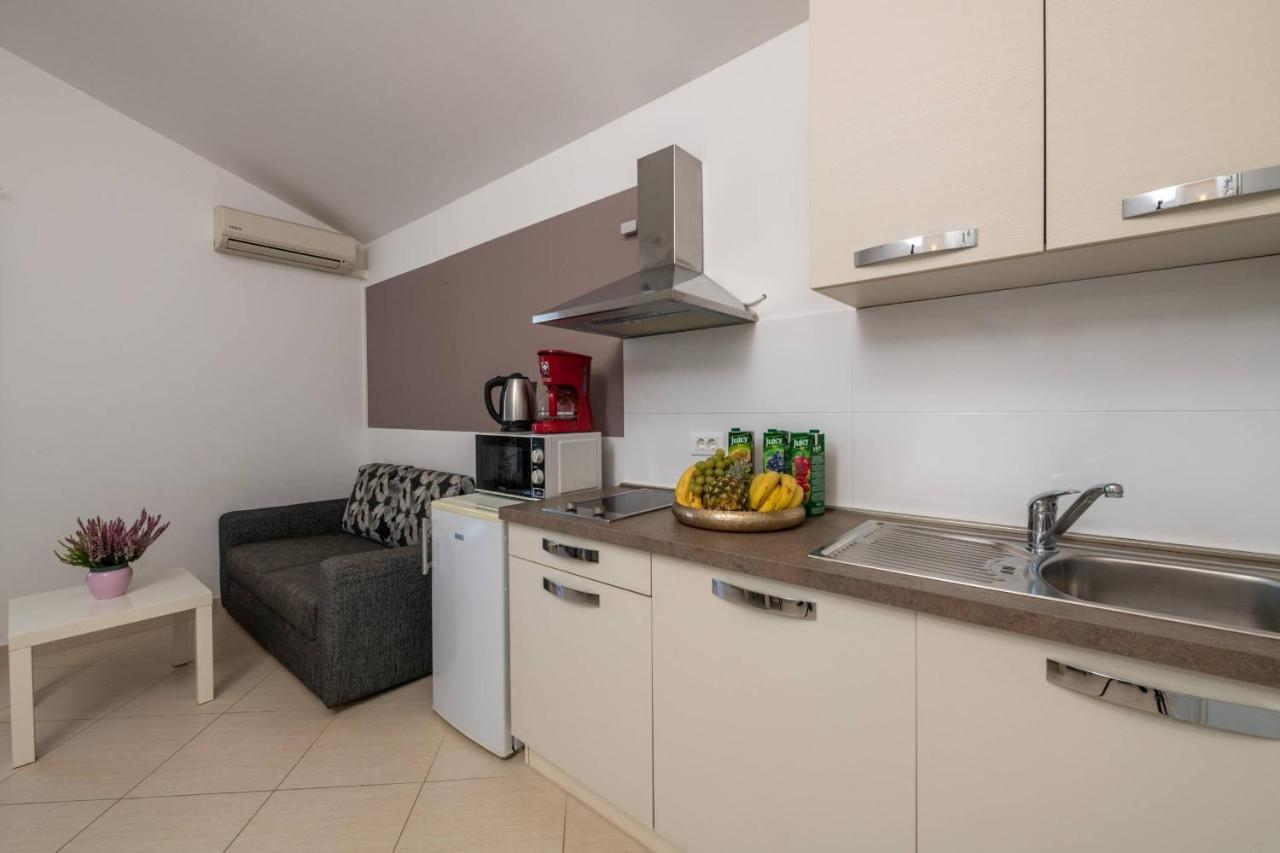 Apartmani Jana Poreč Eksteriør bilde