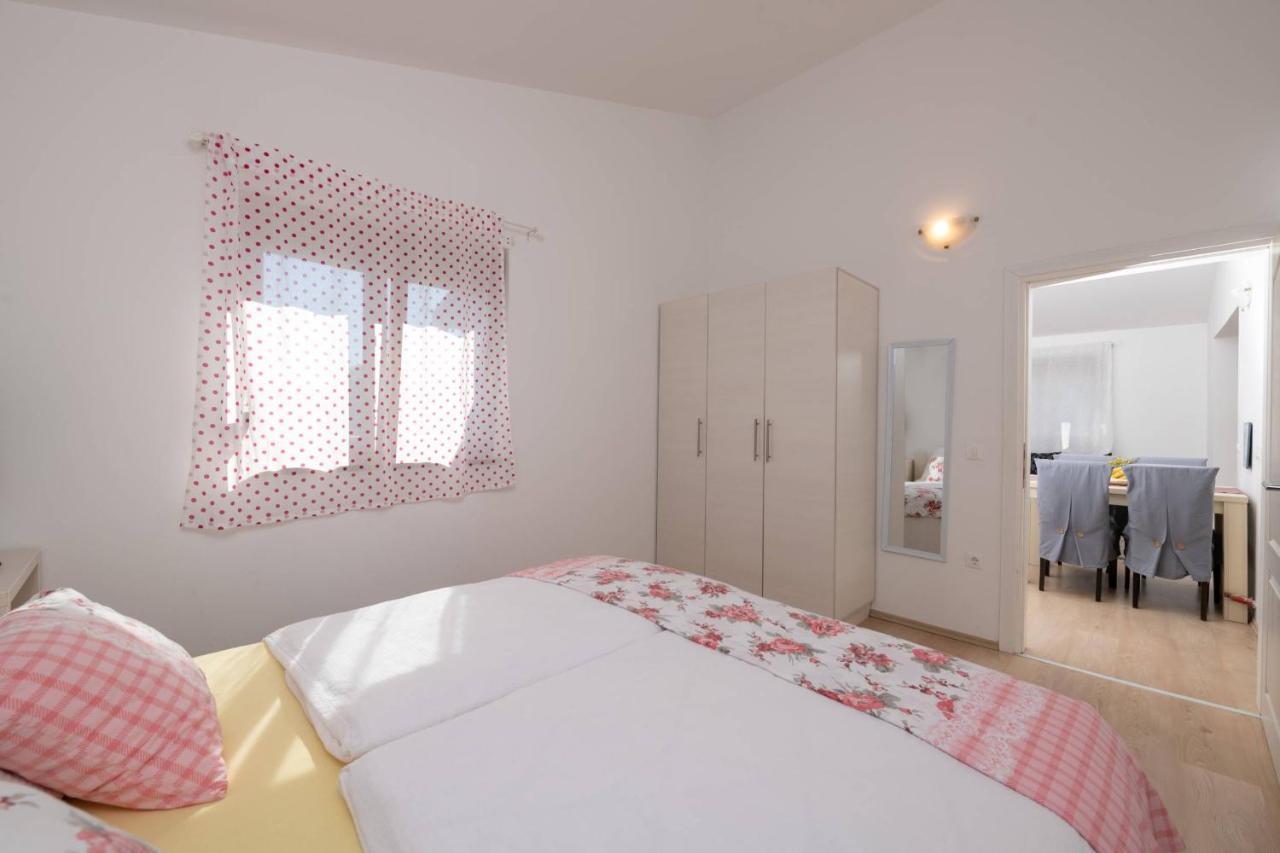 Apartmani Jana Poreč Eksteriør bilde