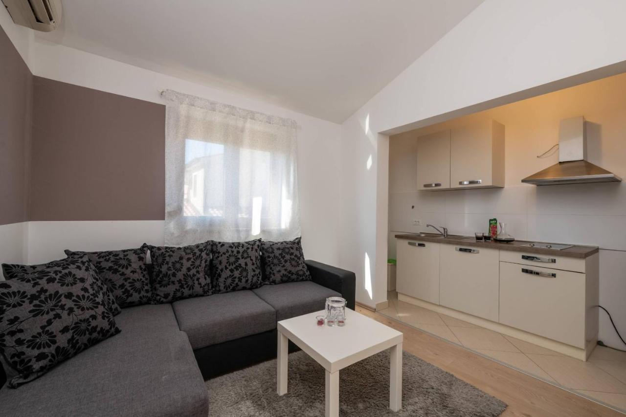 Apartmani Jana Poreč Eksteriør bilde